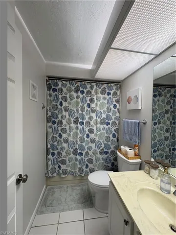 5841 Rattlesnake Hamm Rd I-203, Naples, Florida 34113