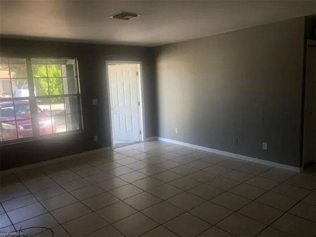 2620  Storter  AVE, Naples, FL 34112