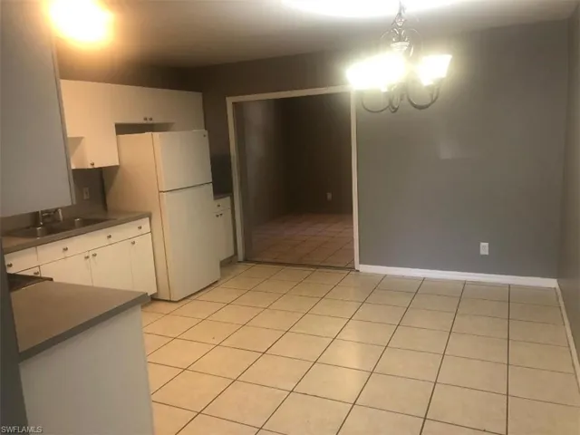 2620  Storter  AVE, Naples, FL 34112