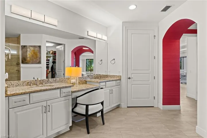 4731 Via Del Corso Ln 202, Bonita Springs, Florida 34134