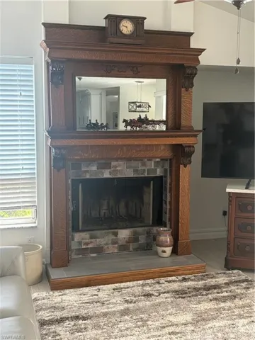 Oak Fire Antique Place