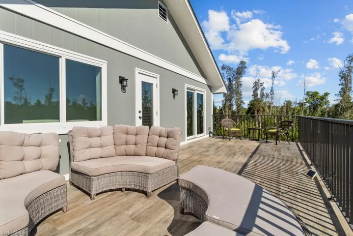 Deck with outdoor lounge area