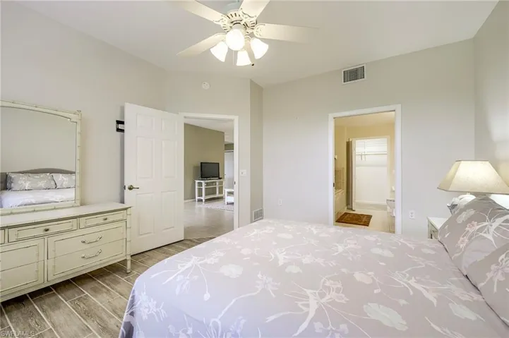 3010  Meandering  WAY, Fort Myers, FL 33905