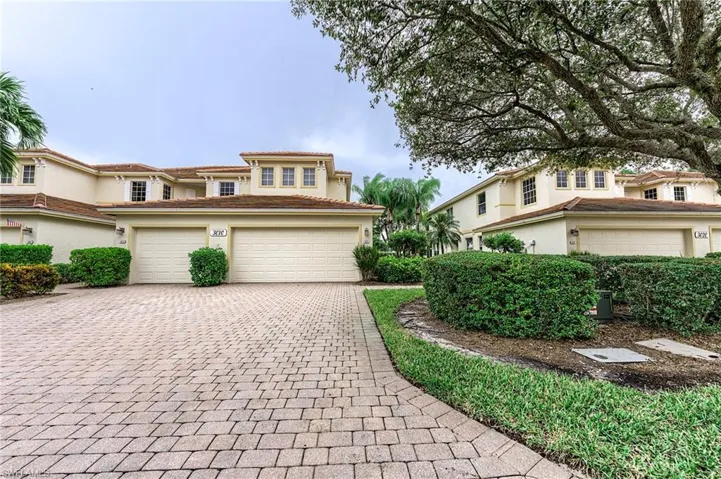 3010  Meandering  WAY, Fort Myers, FL 33905