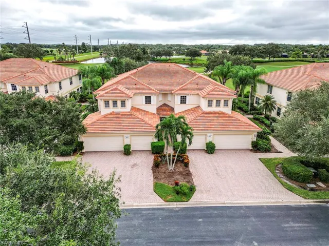 3010  Meandering  WAY, Fort Myers, FL 33905