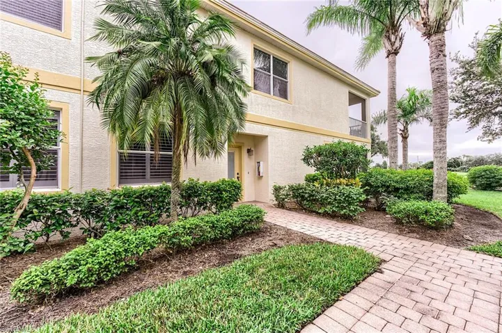 3010  Meandering  WAY, Fort Myers, FL 33905