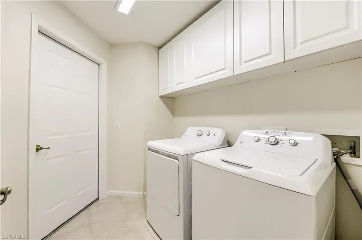 3010  Meandering  WAY, Fort Myers, FL 33905