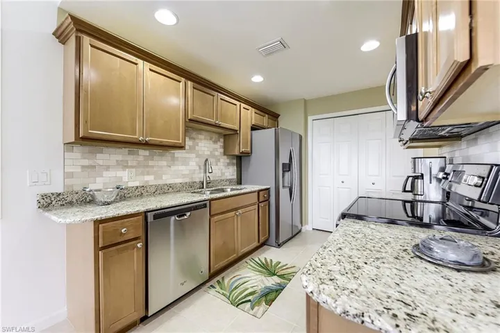 3010  Meandering  WAY, Fort Myers, FL 33905