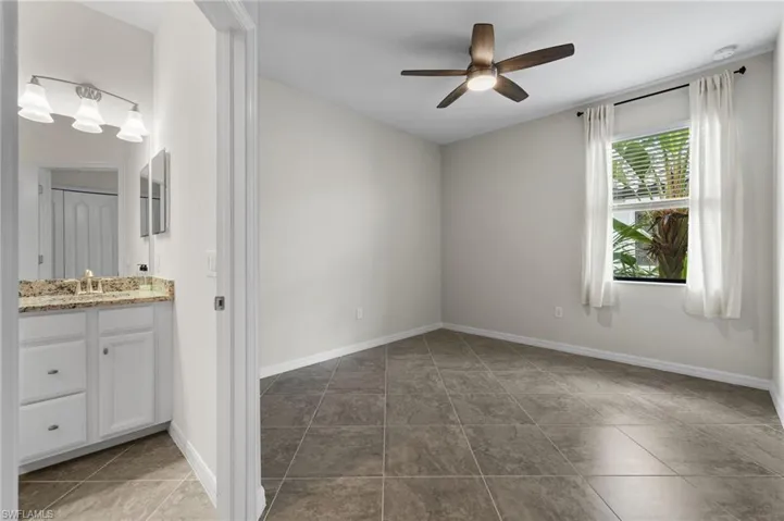 11965  Bay Oak  DR, Fort Myers, FL 33913