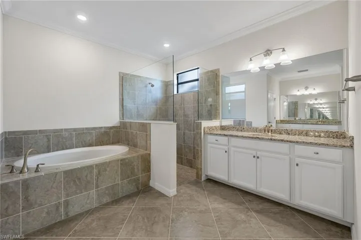 11965  Bay Oak  DR, Fort Myers, FL 33913