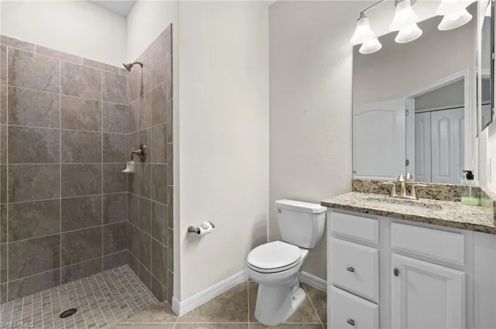 11965  Bay Oak  DR, Fort Myers, FL 33913