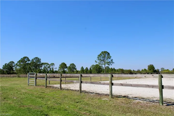 1121  Carson SW DR, Labelle, FL 33935