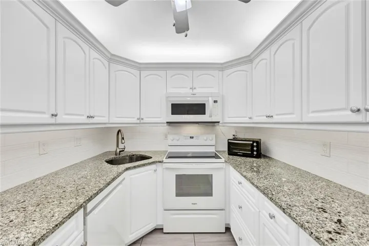 4781 Lakeside Club Blvd # 13, Fort Myers Fl 33905
