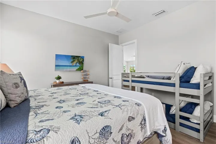 3rd Bedroom with attached ensuite bathroom - Fish Room