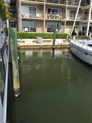 900 Broad Ave S, Naples, Florida 34102