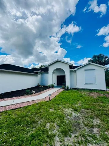 2224 Wellington Ave, Alva, Florida 33920