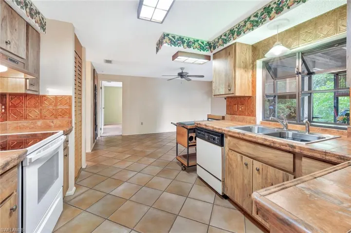 1741  45th SW TER, Naples, FL 34116