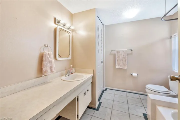 1741  45th SW TER, Naples, FL 34116