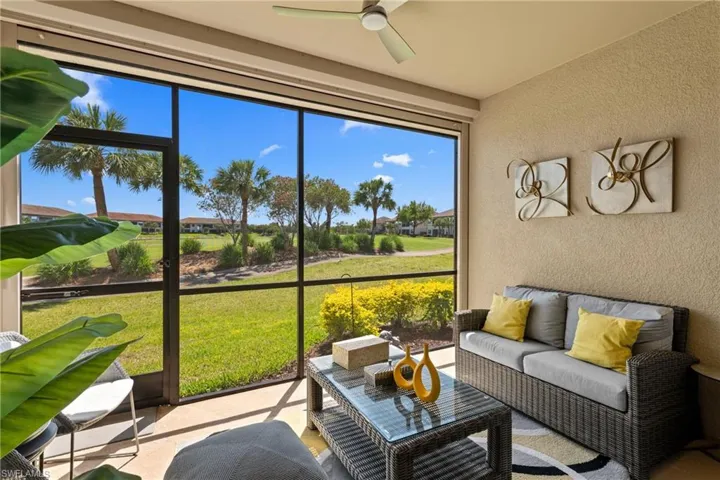 9402  Pocida  CT, Naples, FL 34119