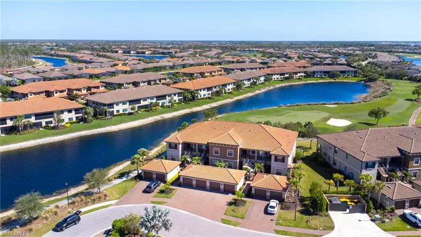 9402  Pocida  CT, Naples, FL 34119