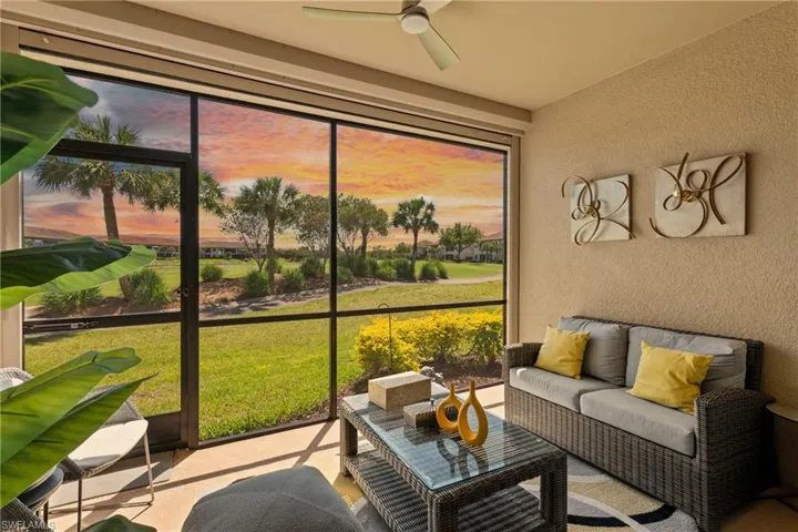 9402  Pocida  CT, Naples, FL 34119
