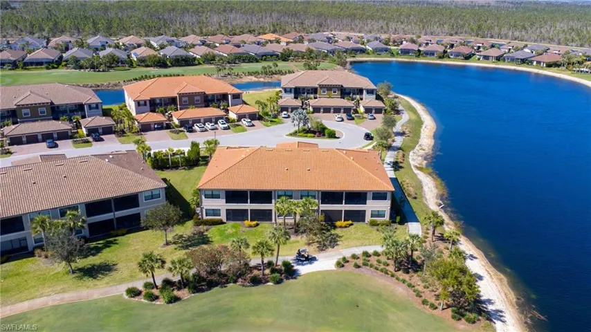 9402  Pocida  CT, Naples, FL 34119
