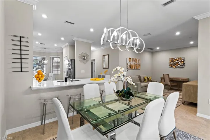 9402  Pocida  CT, Naples, FL 34119
