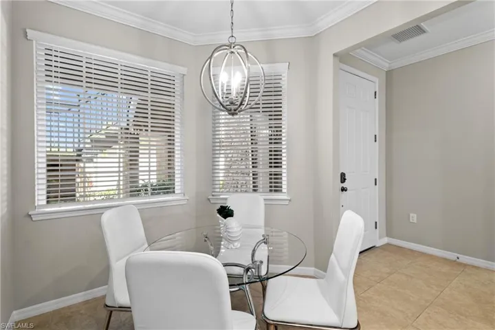 9402  Pocida  CT, Naples, FL 34119