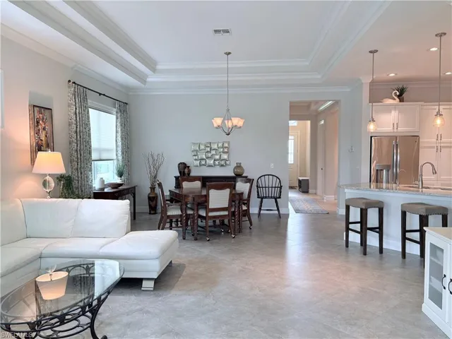 6939 Cay Ct, Naples, Florida 34113