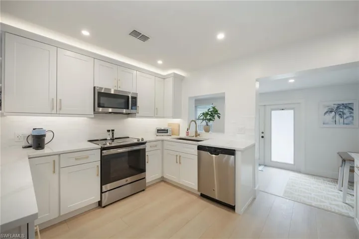 4525 Fluvia Ave, Naples, Florida 34103