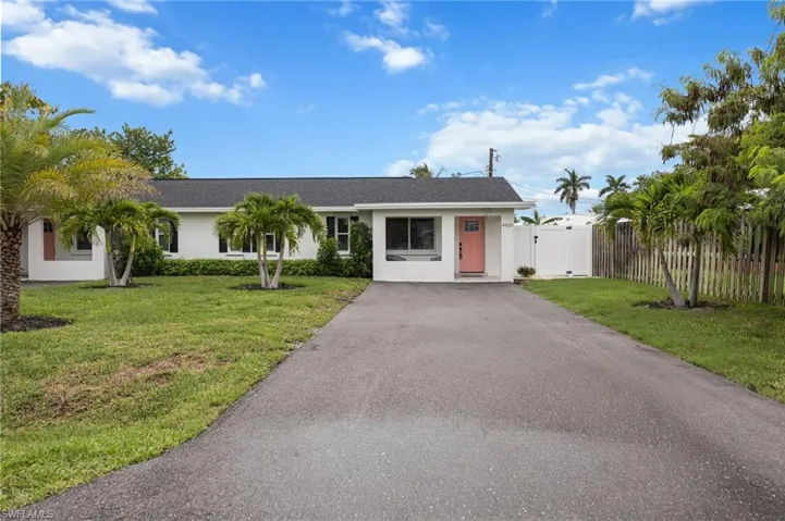 4525 Fluvia Ave, Naples, Florida 34103