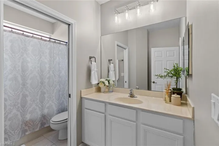 Guest bath 1st floor