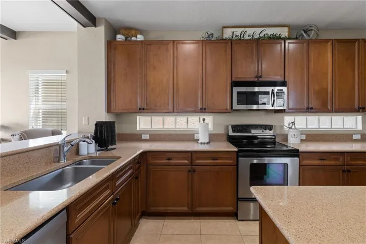 2104 Par Dr, Naples Fl 34120