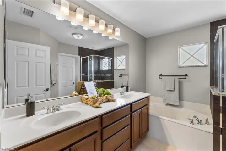 2104 Par Dr, Naples Fl 34120