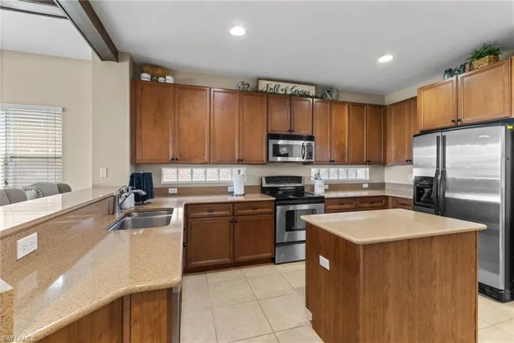 2104 Par Dr, Naples Fl 34120