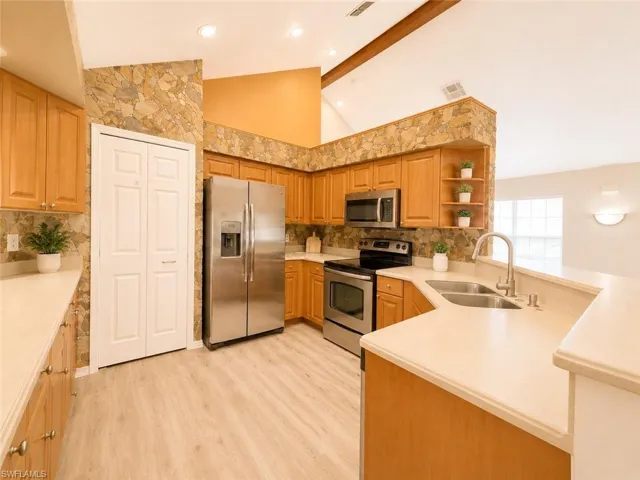 3737 SW 11th  CT, Cape Coral, FL 33914
