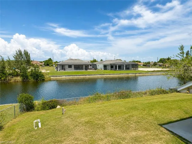3737 SW 11th  CT, Cape Coral, FL 33914