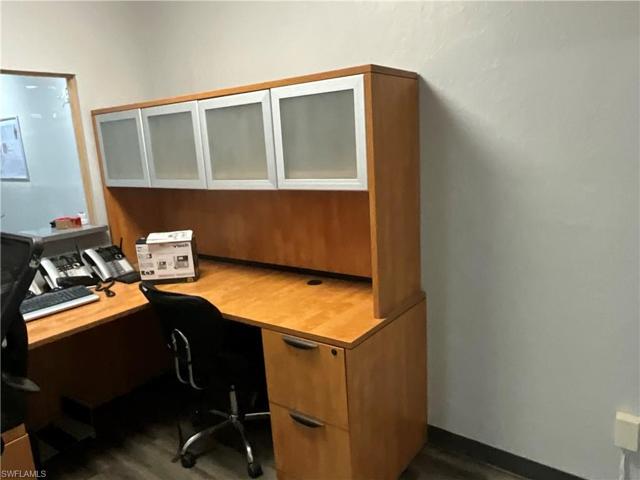 Receptionist station