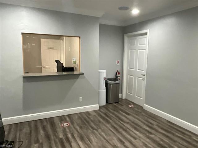 Receptionist station and lobby