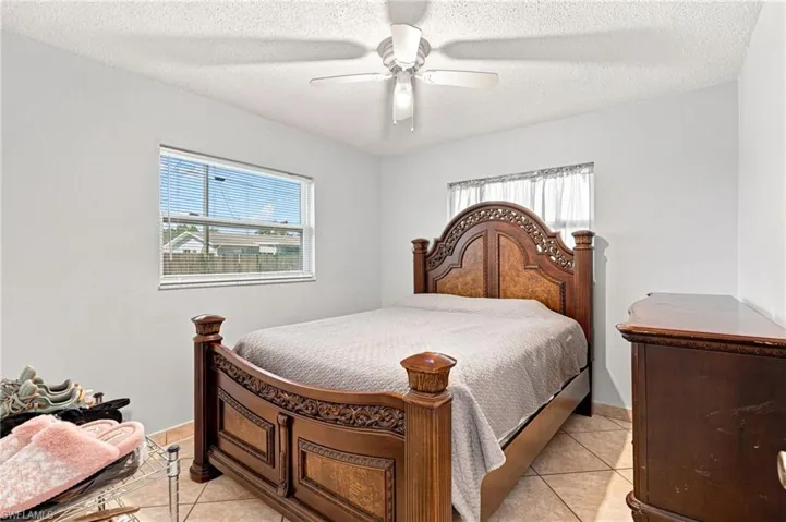 18186 Iris Rd, Fort Myers, Florida 33967