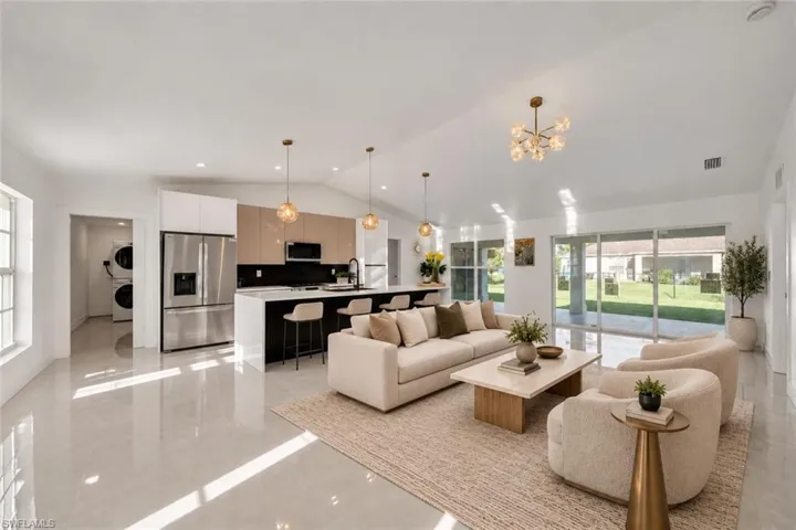 3449 Ne 8th Pl, Cape Coral, Florida 33909