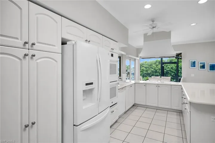 200 Windbrook Ct, Marco Island, Florida 34145