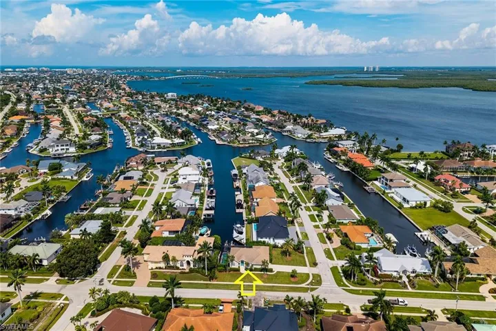 200 Windbrook Ct, Marco Island, Florida 34145