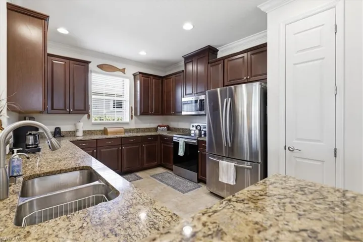 2612 Vareo Ct, Cape Coral, Florida 33991