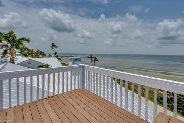 Views of Charlotte Harbor and the island from the crows nest