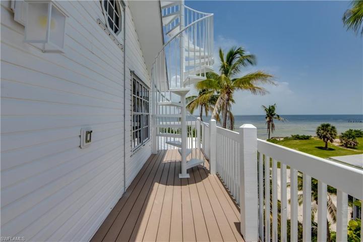 Deck off of the Master Bedroom leading to the crows nest