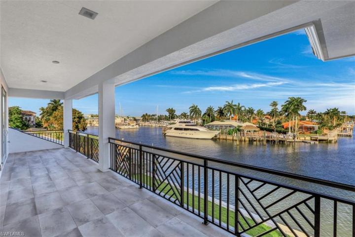 Sister Property - 2nd Floor Covered Balcony - Canal View - For Demjavascript:ManageMediaJS.showDetails(29);o Only