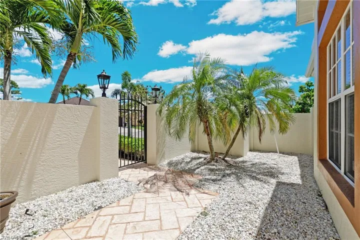 28480  Highgate  DR, Bonita Springs, FL 34135