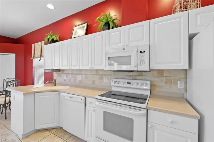 28480  Highgate  DR, Bonita Springs, FL 34135
