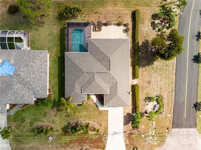 Aerial view of property and surrounding area